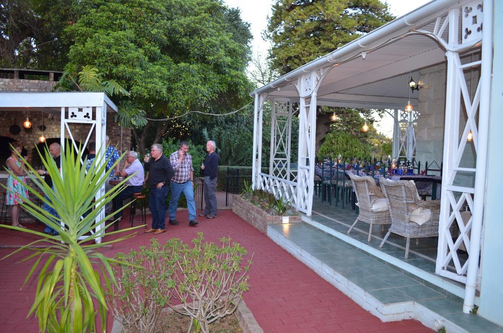 Adley House Panzió Oudtshoorn Kültér fotó