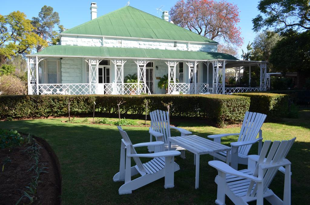 Adley House Panzió Oudtshoorn Kültér fotó