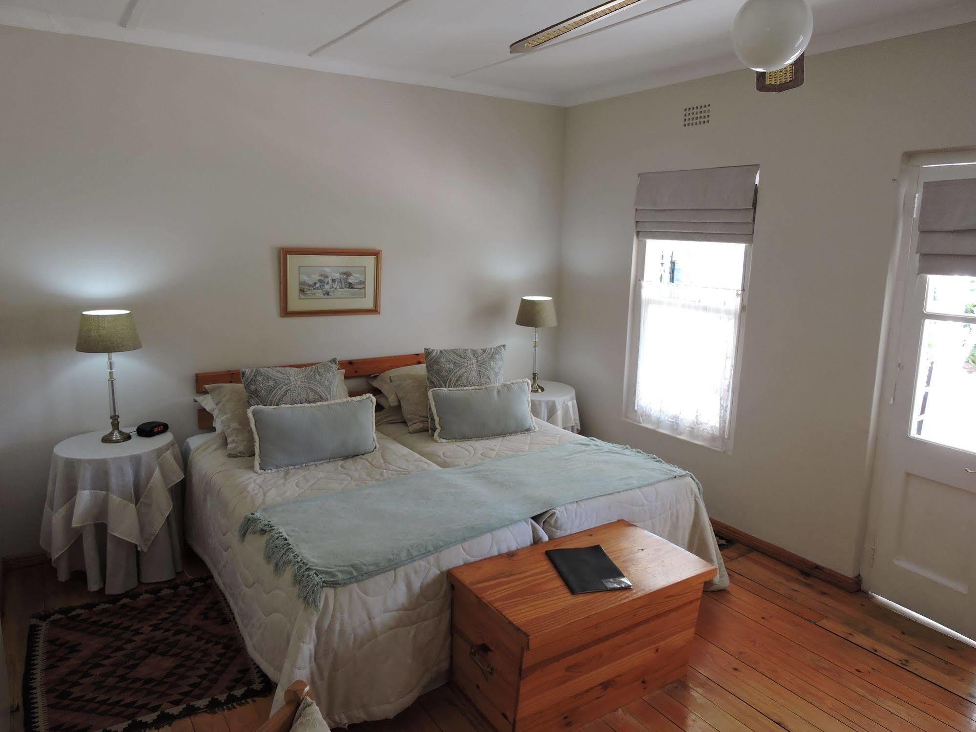 Adley House Panzió Oudtshoorn Kültér fotó